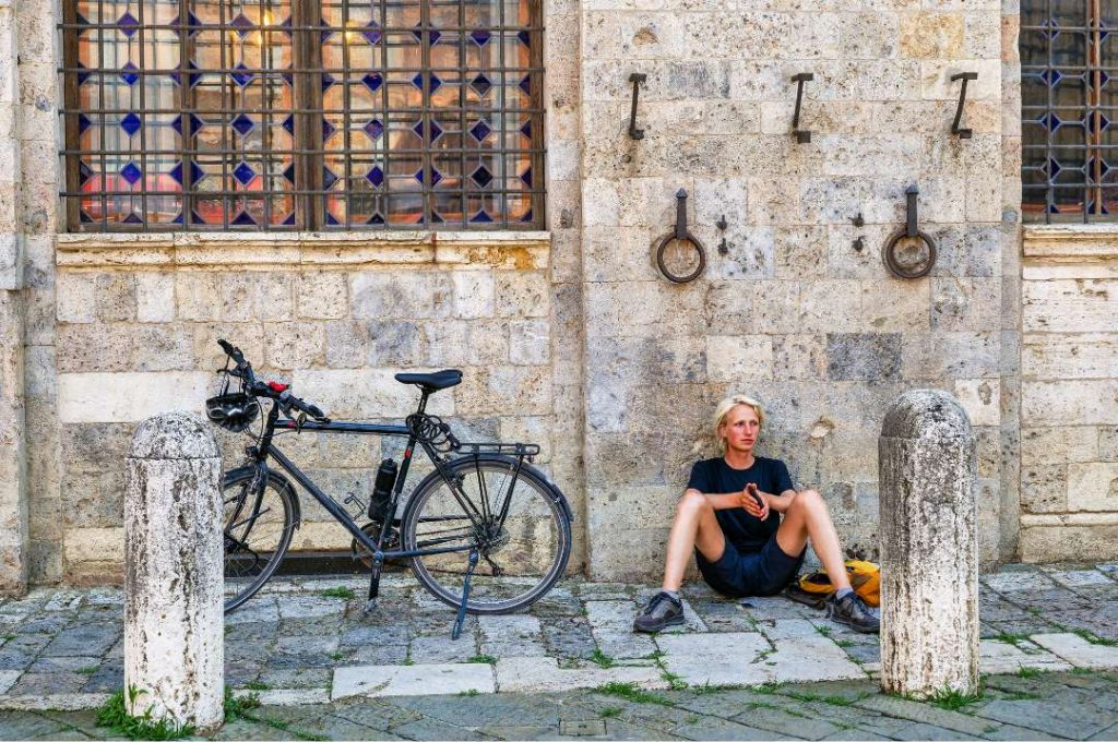 breaks and stops for refreshments on the bike