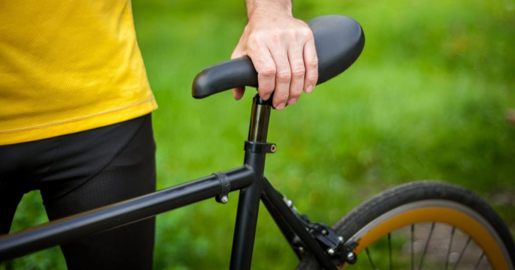 Bici e accessori: si compra di meno e si ripara di più? - Ciclismo